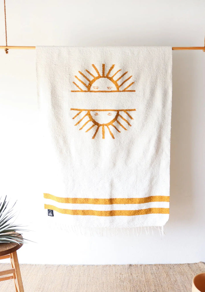 Amigas Del Sol- Handwoven Blanket