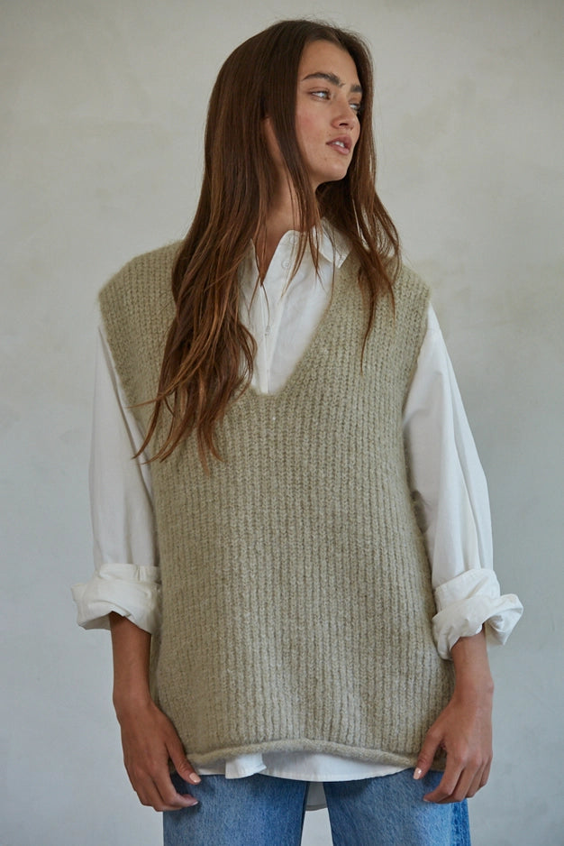 V-Neck Pullover