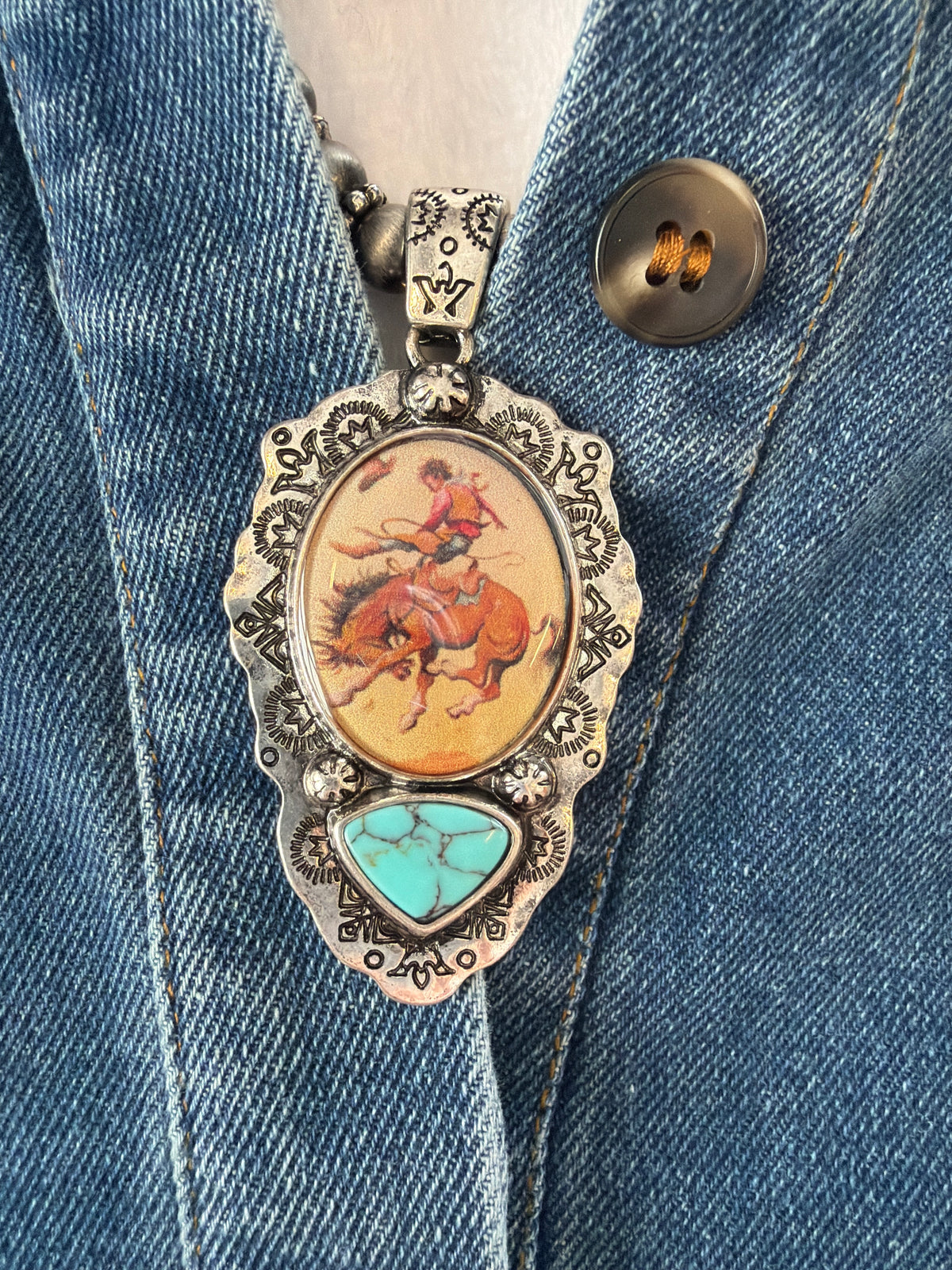 Western Print Pendant Necklace - Navajo Style Pearl