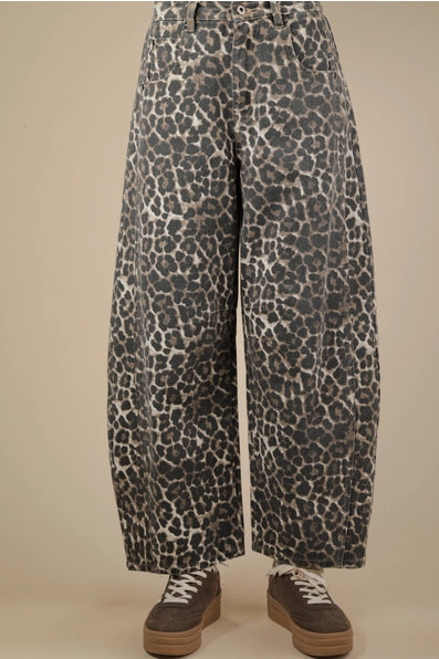 Leopard Printed Barrel Pants