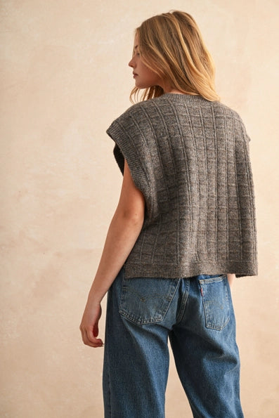Textured Pattern Sweater Vest